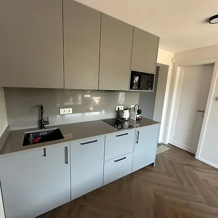 Apartment Hill